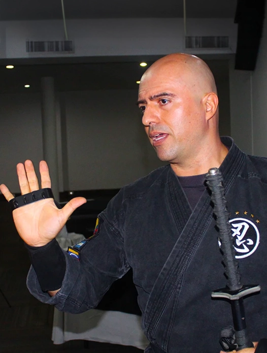 DaiShihan Arnoby Sinam Alba – Kenjutsu Bujinkan Colombia