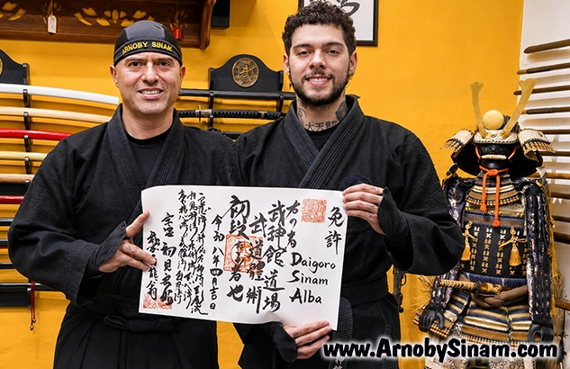 Diploma Dan Bujinkan Japón entregado en Colombia