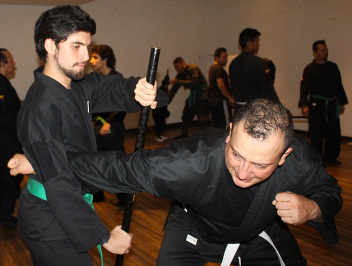 Hanbō Jutsu Sanshakubō Kukishinden Ryū – Ninjutsu Bujinkan Colombia